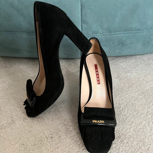 Prada heels - Picture 1 of 3